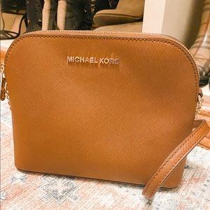 Michael Kors LG dome crossbody with tags
